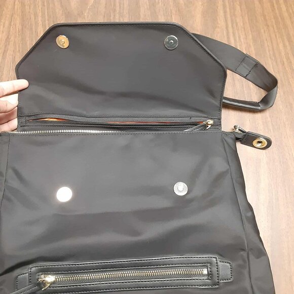 Targus Newport Black Convertible 2-in-1 Messenger Backpack laptop tablet - Picture 2 of 16